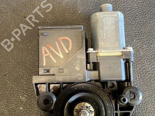 Used Right front window motor RENAULT MEGANE III Hatchback (BZ0/1_, B3_) 1.6 dCi (BZ00, BZ12, BZ13) (130 hp) 21864457