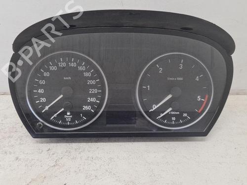 Used Instrument cluster BMW 3 Touring (E91) 325 d (197 hp) 21858424