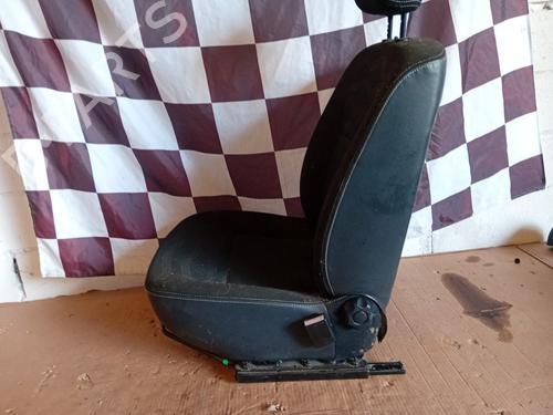 Used Right front seat Right front seat DACIA SANDERO 1.5 dCi (68 hp) 20872142 20872142