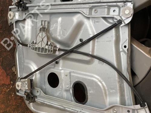 Used Front right window mechanism HYUNDAI SANTA FÉ II (CM) 2.2 CRDi GLS 4x4 (150 hp) 20867037