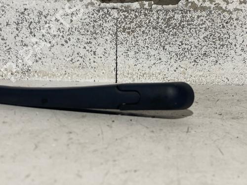 rear-windshield-wiper-arm-peugeot-206-2l_-2m_-2009-2010-2011-2012-2013-38258746 main image