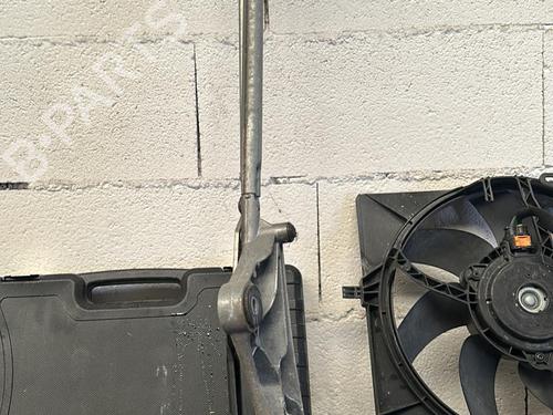 Used Front wiper motor MERCEDES-BENZ A-CLASS (W169) A 180 CDI (169.007, 169.307) (109 hp) 20859879