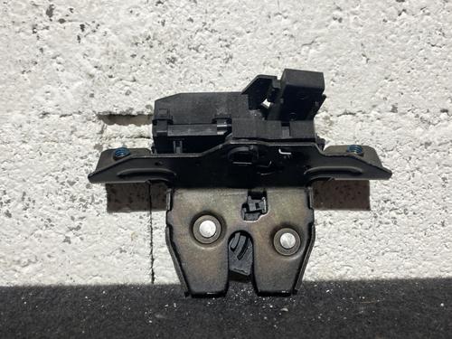 Bakluke lås OPEL KARL (C16) 1.0 (75 hp) 22235897