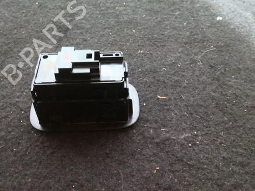 Used Right rear window switch Right rear window switch MERCEDES-BENZ A-CLASS (W177) A 180 d (177.003) (116 hp) 21663408 21663408