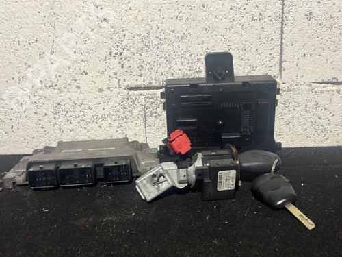 Elektronisk modul RENAULT CLIO III (BR0/1, CR0/1) 1.2 16V Hi-Flex (BR1U, CR1U) (75 hp) 29428682