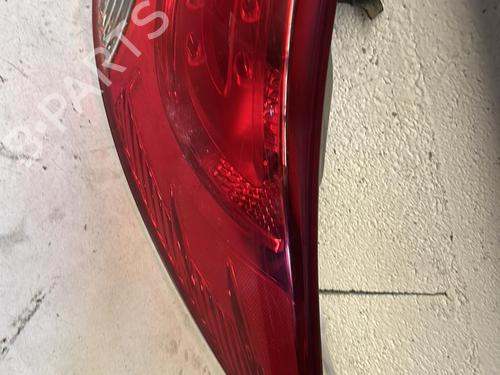 Used Right taillight HYUNDAI ix35 (LM, EL, ELH) 2.0 CRDi (136 hp) 25844179