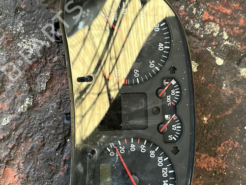 Used Instrument cluster VW GOLF IV (1J1) 1.6 (100 hp) 21863278
