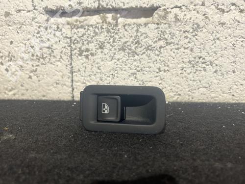 Used Right rear window switch VW GOLF VII (5G1, BQ1, BE1, BE2) 1.4 TSI (140 hp) 25738788