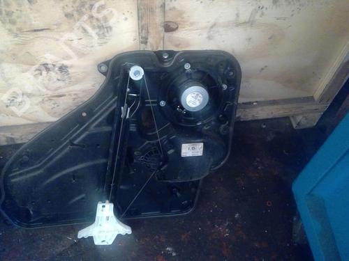 Used Rear left window mechanism VW GOLF VI (5K1) 1.6 TDI (105 hp) 21861458