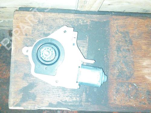 Rudehejsemotor bagstkærm højre AUDI A4 B8 (8K2) 2.0 TDI (143 hp) 21863809