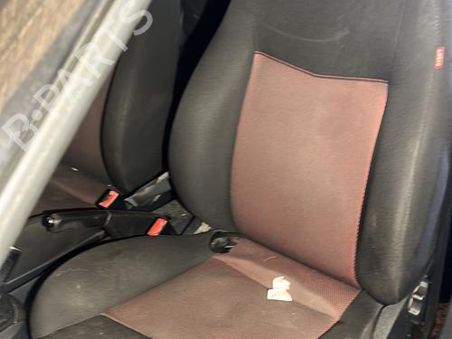 Sæde venstre fortil Sæde venstre fortil SEAT IBIZA III (6L1) 1.4 16V (86 hp) 35956090 35956090