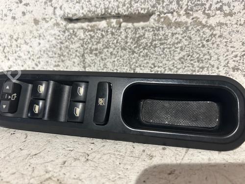 Left front window switch PEUGEOT 407 (6D_) 2.0 HDi 135 (6DRHRH, 6DRHRE, 6DRHRG, 6DRHRJ) | BP40055430I27 - Image 4
