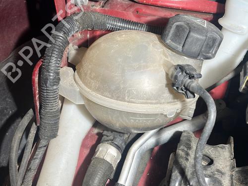 Used Expansion tank PEUGEOT 2008 I (CU_) 1.2 THP 110 / PureTech 110 (110 hp) 27746178