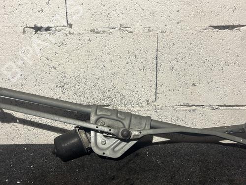 Used Front wiper motor MINI MINI (R56) Cooper (120 hp) 31045675