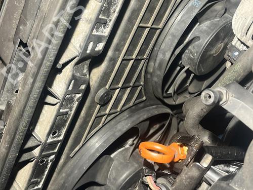Used Radiator fan AUDI A3 Sportback (8PA) 1.6 (102 hp) 28216732