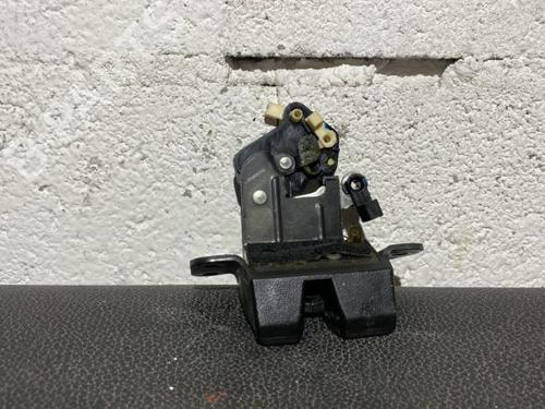 Tailgate lock HYUNDAI TUCSON (JM) 2.0 CRDi All-wheel Drive | BP21865205C101 
