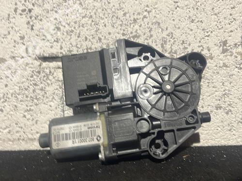 Used Right front window motor RENAULT GRAND SCÉNIC III (JZ0/1_) 1.5 dCi (JZ09, JZ0D, JZ10, JZ14, JZ1G, JZ29, JZ2C) (110 hp) 29373033