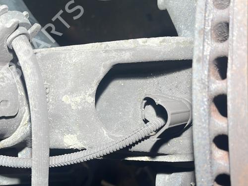 Used Left front steering knuckle PEUGEOT 2008 I (CU_) 1.2 THP 110 / PureTech 110 (110 hp) 25475587