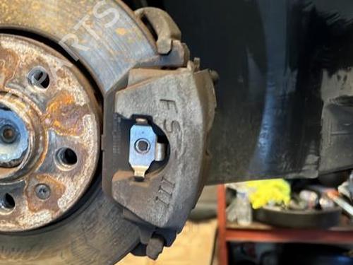 Used Right front brake caliper Right front brake caliper SEAT IBIZA IV (6J5, 6P1) 1.2 TSI (105 hp) 20862481 20862481