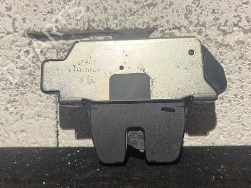 Used Tailgate lock PEUGEOT 208 I (CA_, CC_) 1.5 BlueHDI 100 (102 hp) 28579062