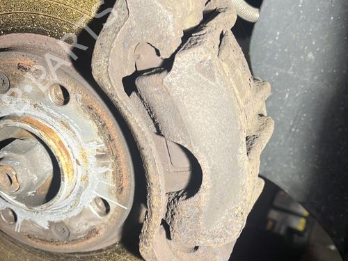 Used Right front brake caliper PEUGEOT 206+ (2L_, 2M_) 1.4 i (73 hp) 30105135