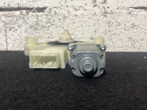Left rear window motor VW GOLF VII (5G1, BQ1, BE1, BE2) 1.4 TSI | BP25738795E23 