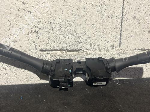 Used Steering column stalk RENAULT KOLEOS I (HY_) 2.0 dCi 4x4 (HY0K) (150 hp) 28354602