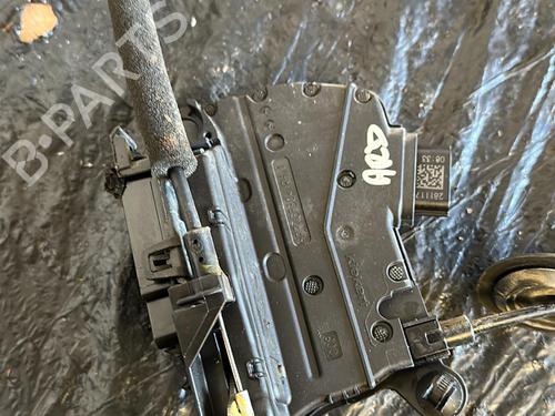 rear-right-lock-renault-clio-iv-bh_-15-dci-90-825004167r-2012-2013-2014-2015-2016-2017-2018-2019-2020-2021-20866608 main image