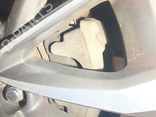 Used Right front brake caliper Right front brake caliper TOYOTA AVENSIS Saloon (_T27_) 1.8 VVT-i (ZRT271_, ZRT271R) (147 hp) 35989274 35989274