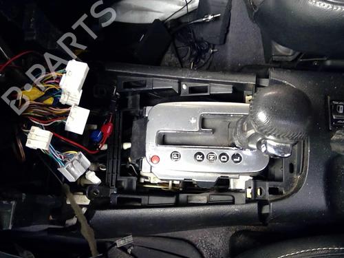 Used Gear lever NISSAN PRIMERA (P12) 2.0 (140 hp) 21859271