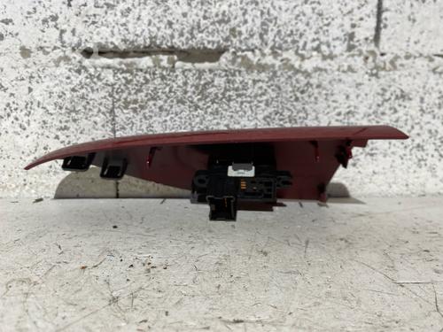 Used Right front window switch Right front window switch 38228958 38228958
