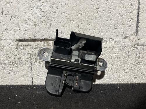 tailgate-lock-vw-golf-vii-variant-ba5-bv5-2013-2014-2015-2016-2017-2018-2019-2020-2021-2022-23796899 main image