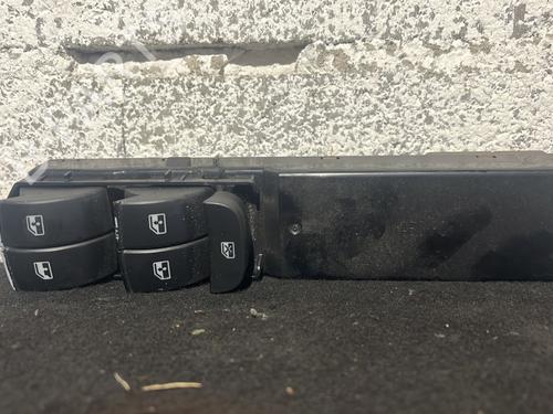 Interrupteur de vitre avant gauche CADILLAC BLS Wagon 1.9 D | BP29974036I27