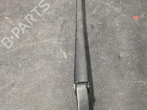 Used Front windshield wiper arm DACIA DUSTER (HS_) 1.5 dCi (109 hp) 20862271