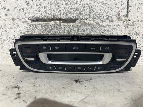 Used Climate control Climate control RENAULT MEGANE III Coupe (DZ0/1_) 1.5 dCi (DZ0B) (106 hp) 33722620 33722620