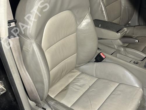 Used Right front seat AUDI A4 B7 (8EC) 3.0 TDI quattro (233 hp) 33119889