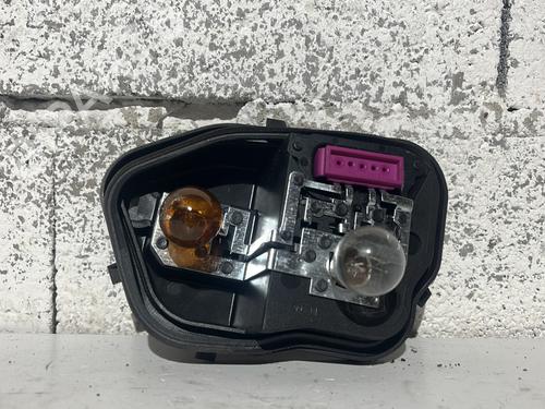 lamp-holder-renault-megane-iii-hatchback-bz01_-b3_-2008-32184538 main image