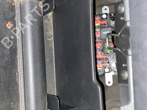 Used Glove box FORD FIESTA V (JH_, JD_) 1.4 TDCi (68 hp) 20867668