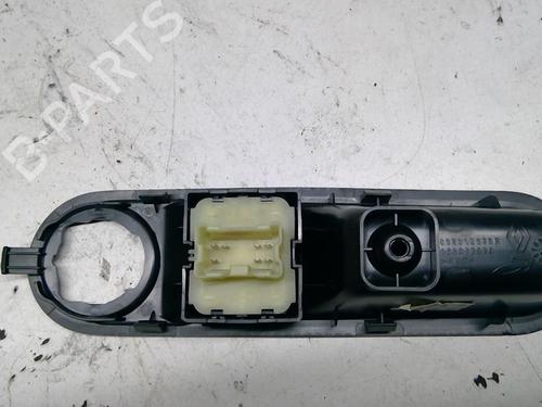 Used Left front window switch Left front window switch RENAULT TWINGO III (BCM_, BCA_) 1.0 SCe 70 (71 hp) 21862296 21862296