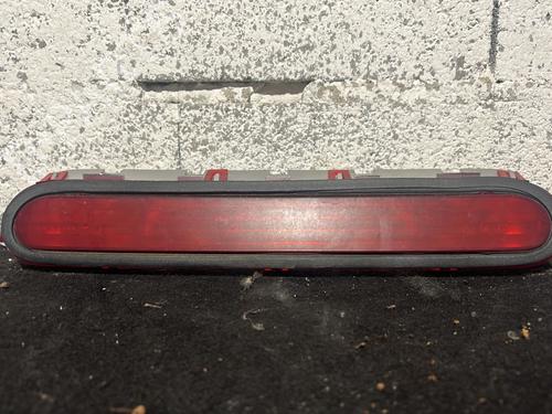 Used Third brake light TOYOTA COROLLA Verso (ZER_, ZZE12_, R1_) 2.2 D-4D (AUR10_, AUR10R) (136 hp) 29852641