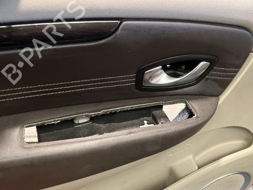 Used Front left panel Front left panel RENAULT GRAND SCÉNIC III (JZ0/1_) 1.9 dCi (JZ0J, JZ0N, JZ1K, JZ1S) (131 hp) 21864218 21864218