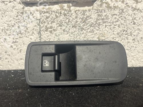 Used Right front window switch ALFA ROMEO MITO (955_) 1.4 (955.AXB1B, 955.AXU1A) (78 hp) 28523678