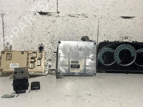 Used Electronic module TOYOTA COROLLA Verso (ZER_, ZZE12_, R1_) 2.2 D-4D (AUR10_, AUR10R) (177 hp) 32341518