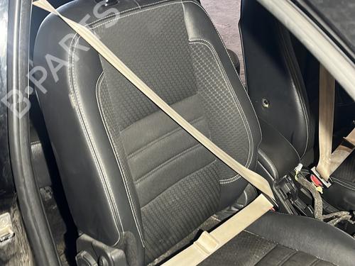 Used Front right seatbelt Front right seatbelt RENAULT MEGANE III Grandtour (KZ0/1) 1.6 dCi (KZ00, KZ12, KZ13) (130 hp) 33453406 33453406