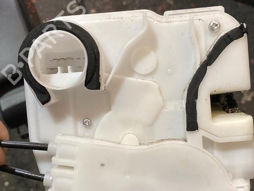 Used Front right lock MITSUBISHI ASX (GA_W_) 1.8 DI-D (GA6W) (150 hp) 20867626