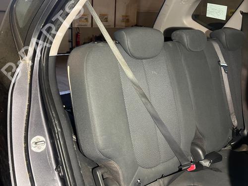 rear-right-seatbelt-kia-carens-iii-mpv-un-2006-2007-2008-2009-2010-2011-2012-2013-35903636 main image