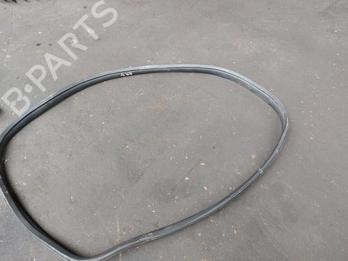 Used Rubber door seal PEUGEOT 108 1.2 (82 hp) 21860768