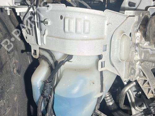 Used Windscreen washer tank PEUGEOT 2008 I (CU_) 1.2 THP 110 / PureTech 110 (110 hp) 25475590