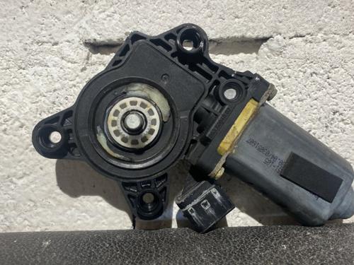 Right front window motor MERCEDES-BENZ S-CLASS (W220) S 500 (220.075, 220.175, 220.875) | BP21865344E20 