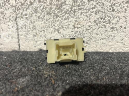 Used Right front window switch RENAULT CLIO IV (BH_) 1.5 dCi 90 (90 hp) 30396884